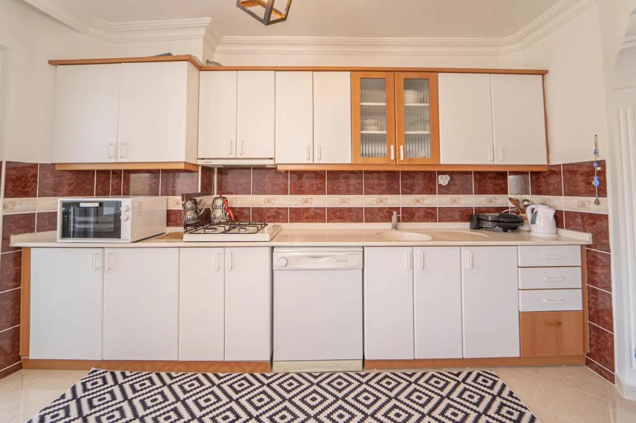 Prázdninový dům Vila Sea View Vibrant Flat W Balcony Right By Sea Fethiye